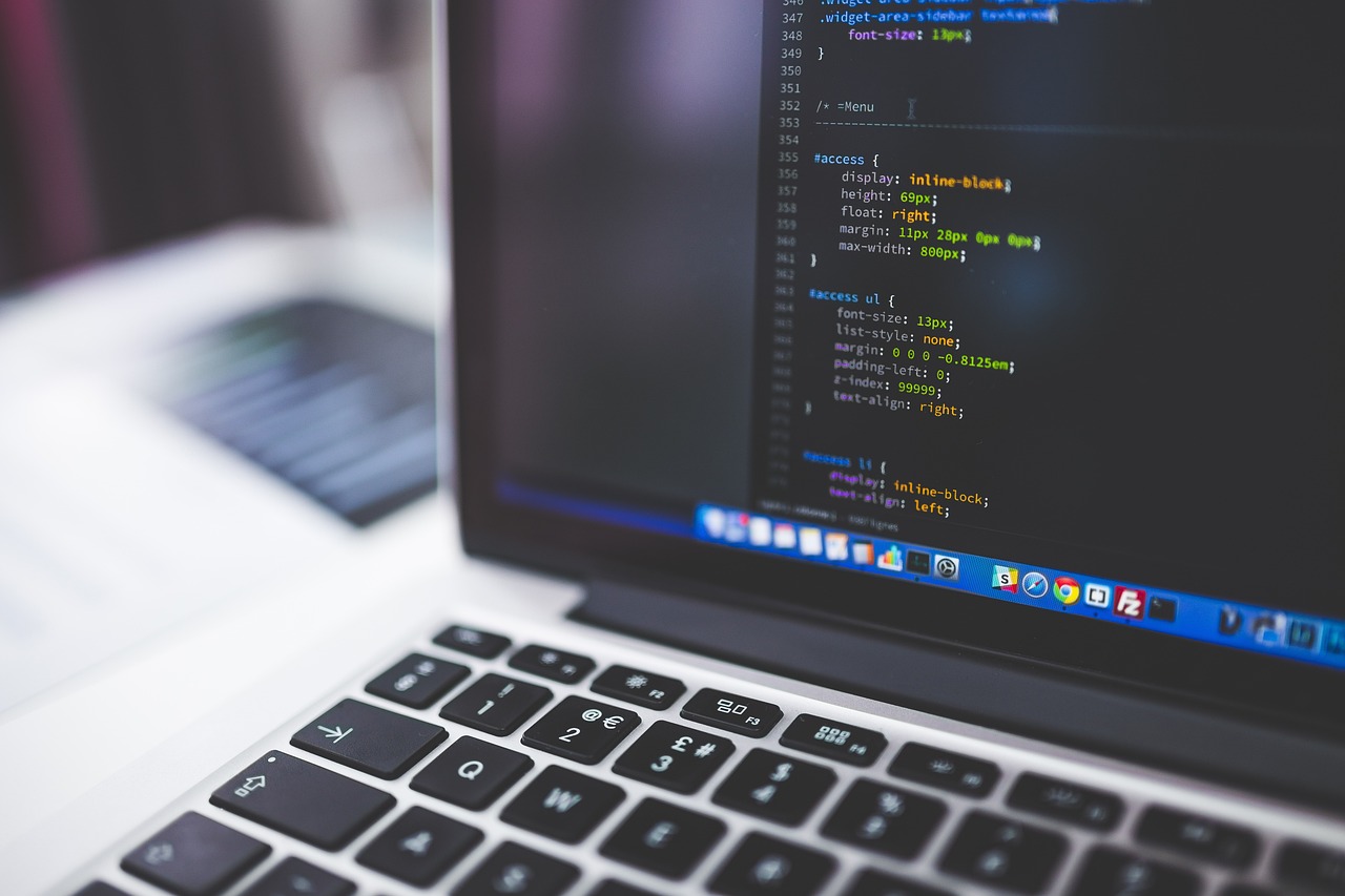 Praca nad systemami informatycznymi